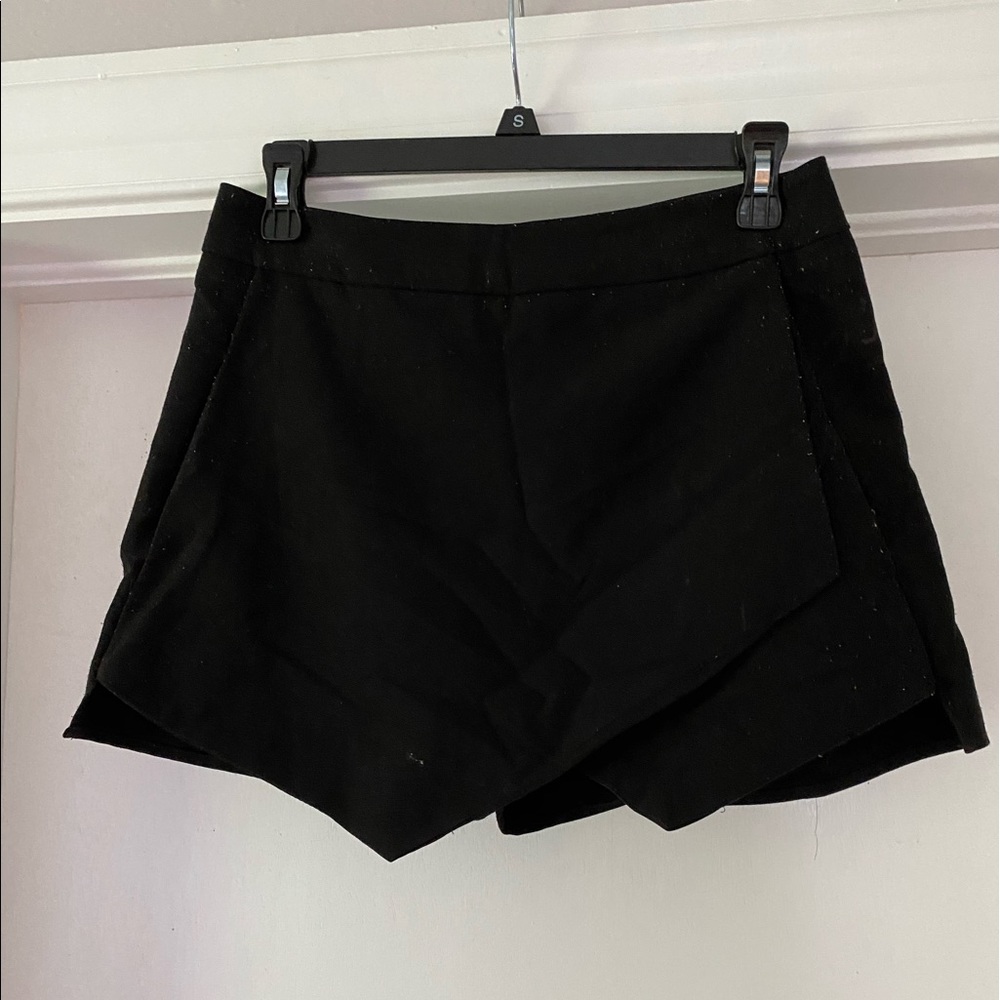 Black envelope skort